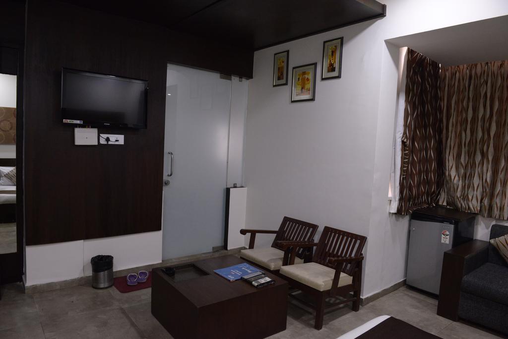 Hotel Palm View Residency Βαντοντάρα Εξωτερικό φωτογραφία